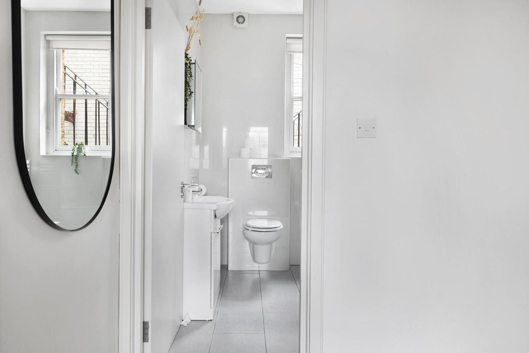 Family Friendly - Stylish Kentish Town Apartment ลอนดอน ภายนอก รูปภาพ