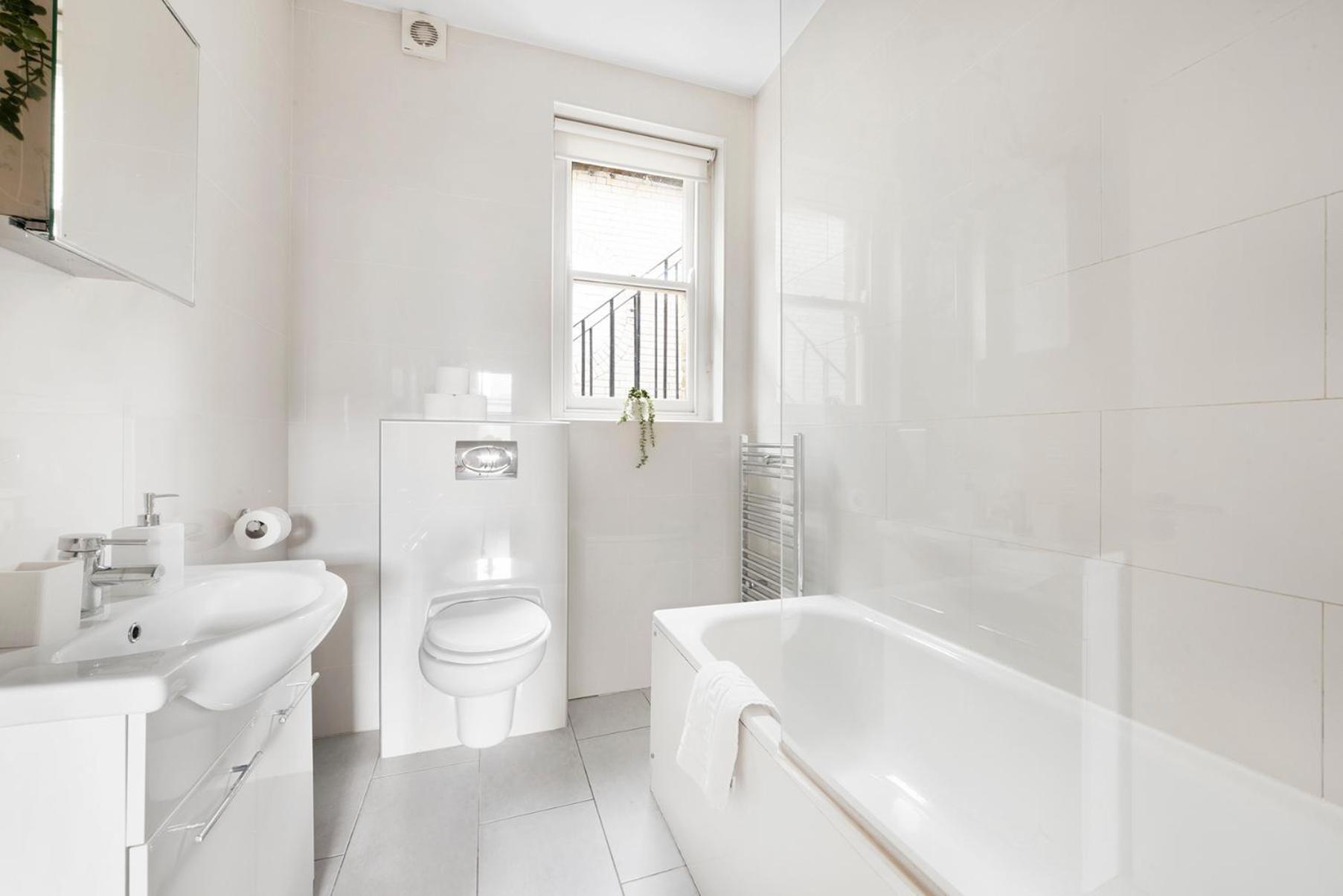 Family Friendly - Stylish Kentish Town Apartment ลอนดอน ภายนอก รูปภาพ